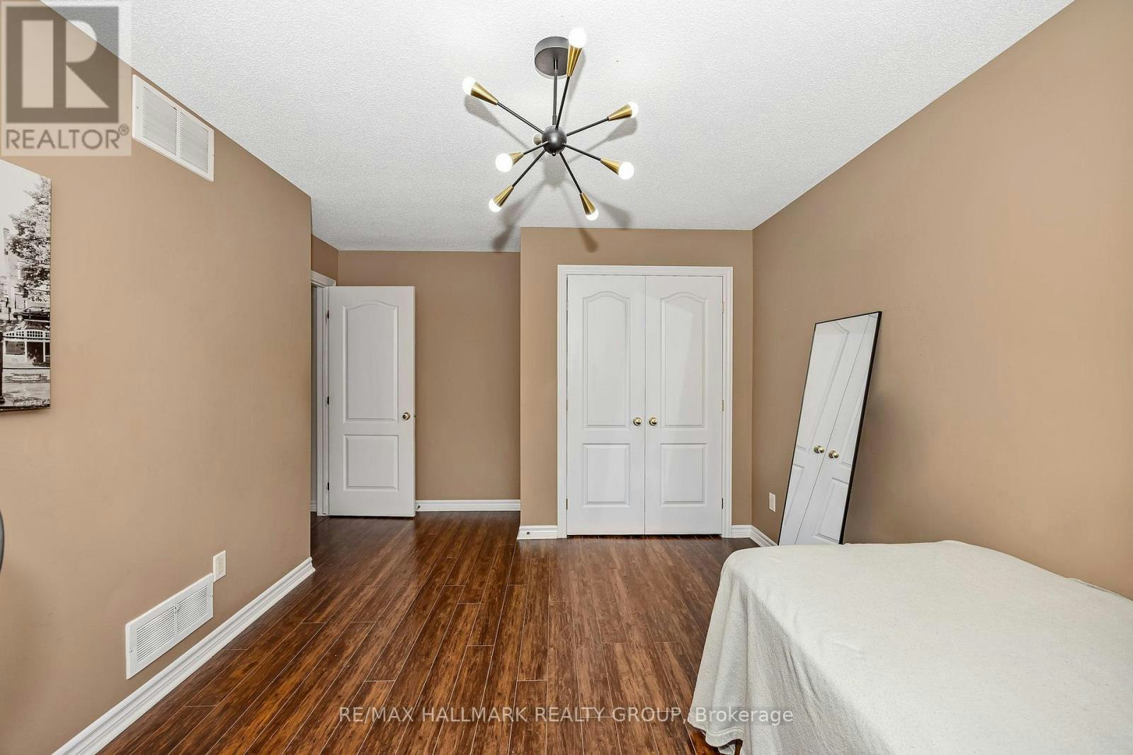 5B Kemp Drive, Ottawa, ON, K1T 3W9 - 37