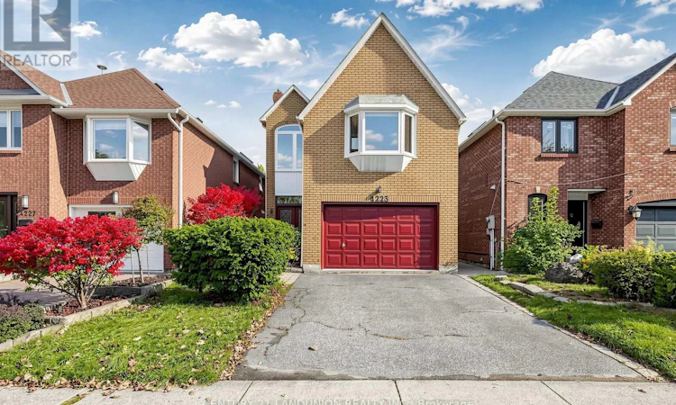 4223 Lastrada Heights