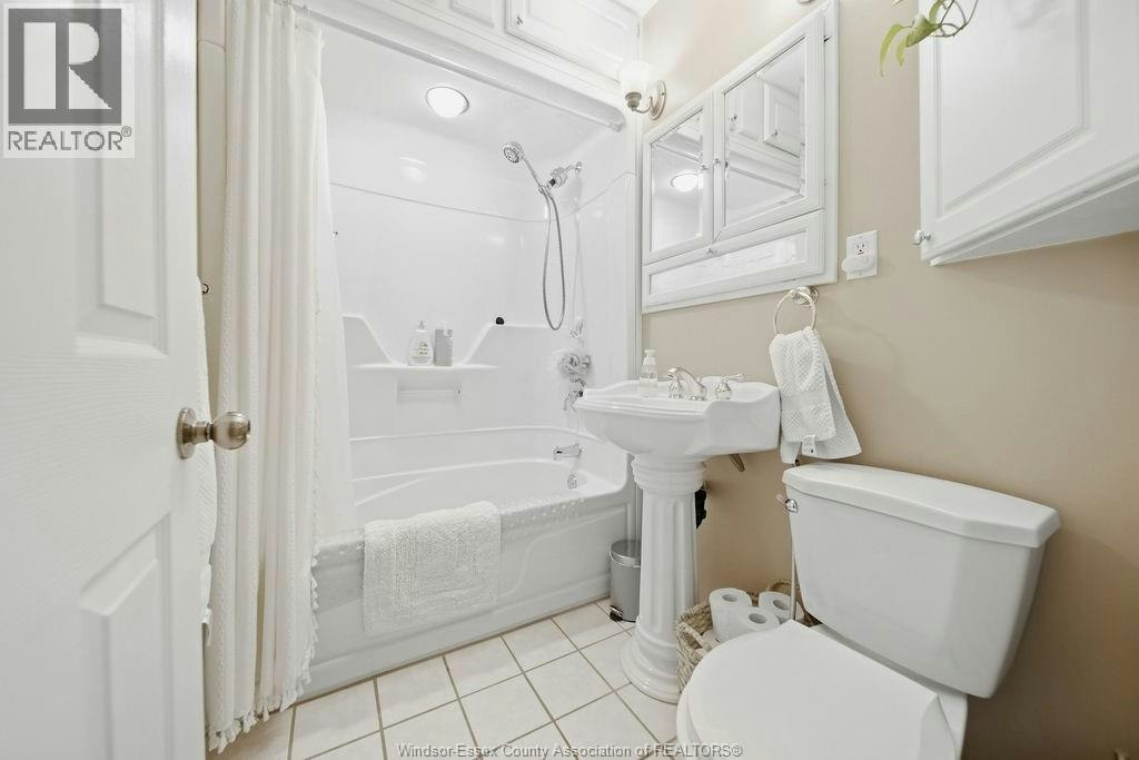 1844 Durham Place, Windsor, ON, N8W 3A3 - 20