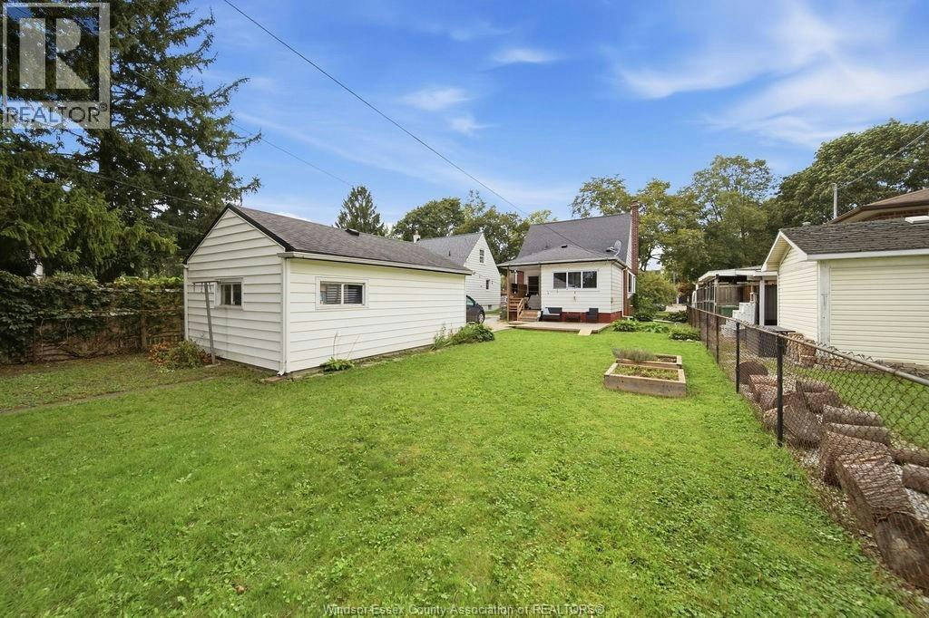 1844 Durham Place, Windsor, ON, N8W 3A3 - 32