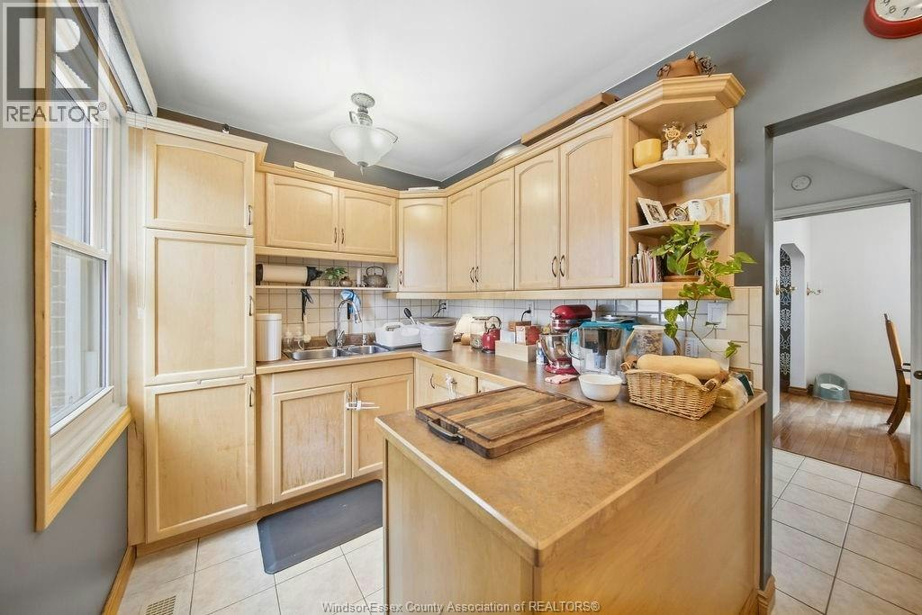 1844 Durham Place, Windsor, ON, N8W 3A3 - 12