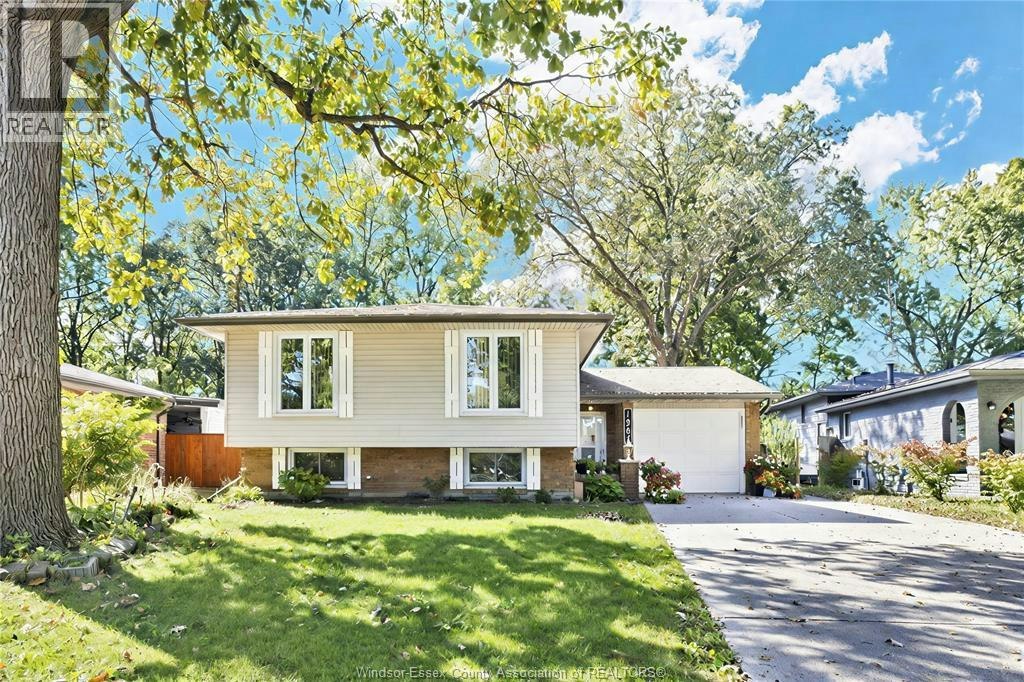 1367 Isabelle Place, Windsor, ON, N8S 4J4