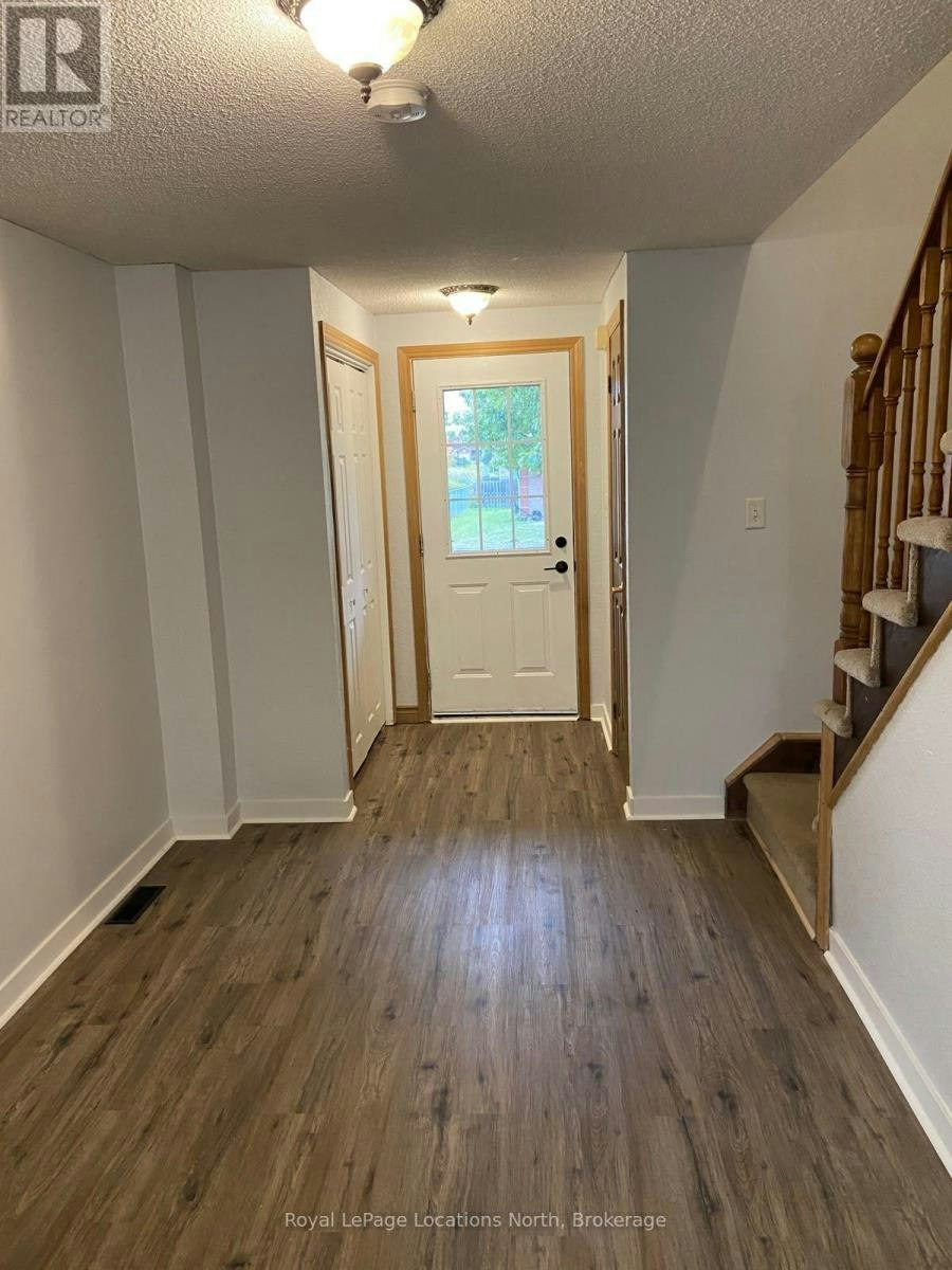 117 Cheltenham Road, Barrie, ON, L4M 6S6 - 2