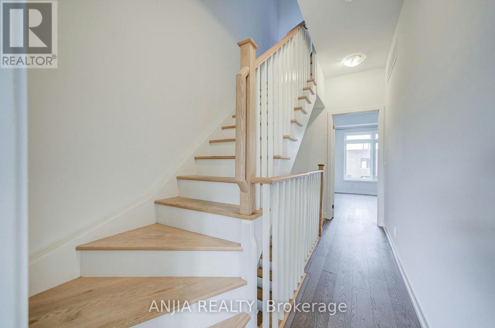 80B Tisdale Avenue, Toronto, ON, M4A 1C5 - 26