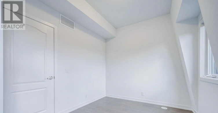 80B Tisdale Avenue, Toronto, ON, M4A 1C5 - 44