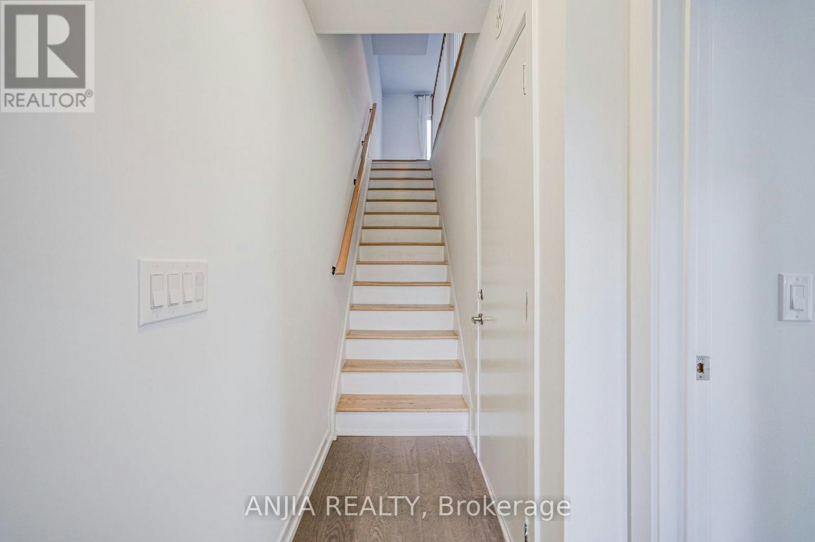 80B Tisdale Avenue, Toronto, ON, M4A 1C5 - 4