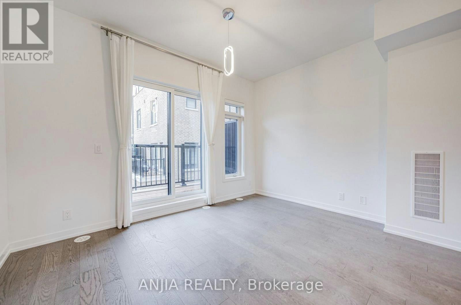 80B Tisdale Avenue, Toronto, ON, M4A 1C5 - 10