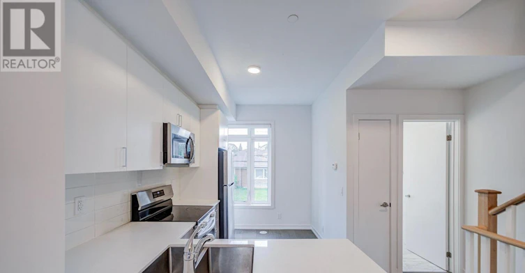 80B Tisdale Avenue, Toronto, ON, M4A 1C5 - 15