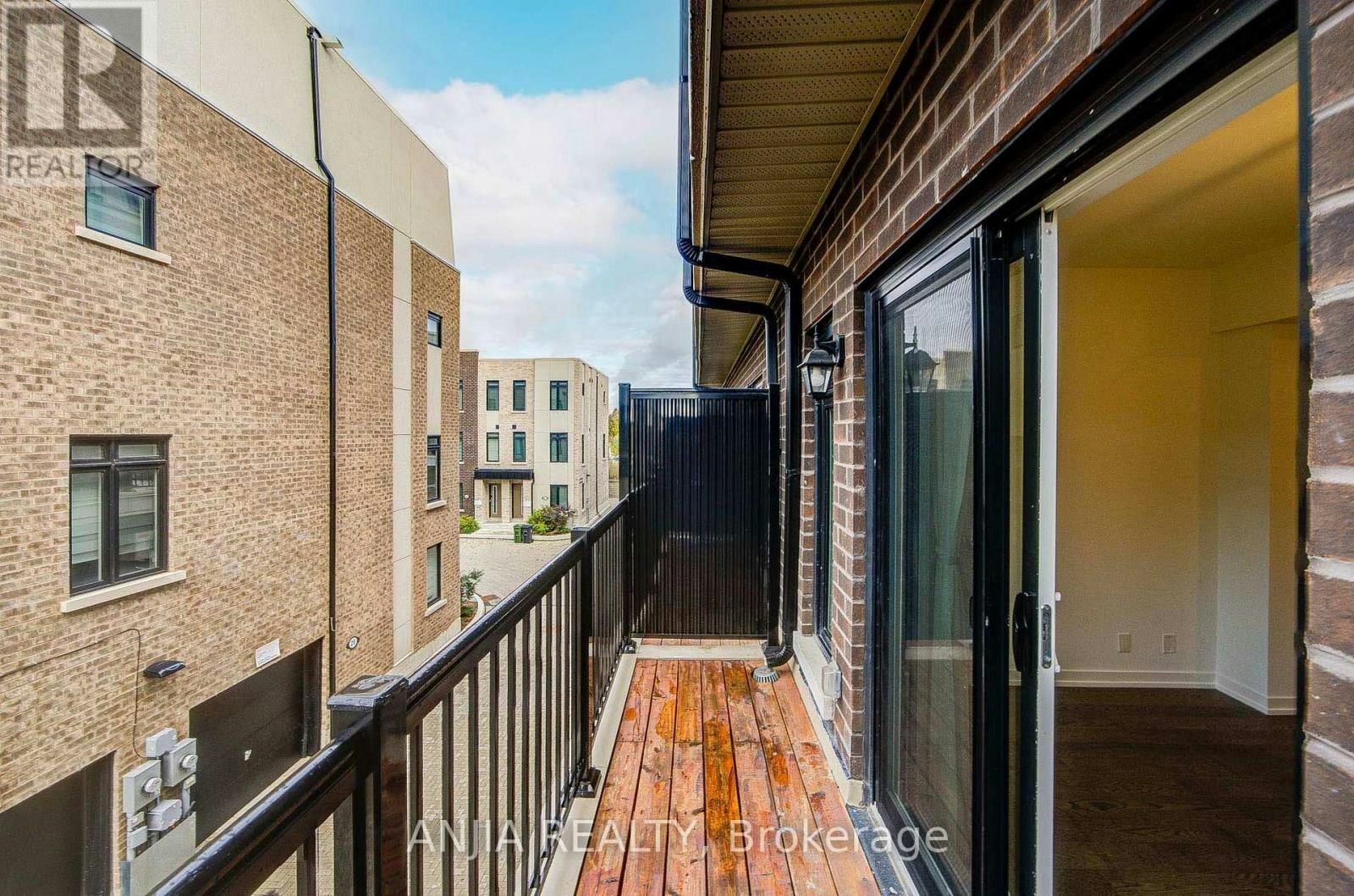 80B Tisdale Avenue, Toronto, ON, M4A 1C5 - 23