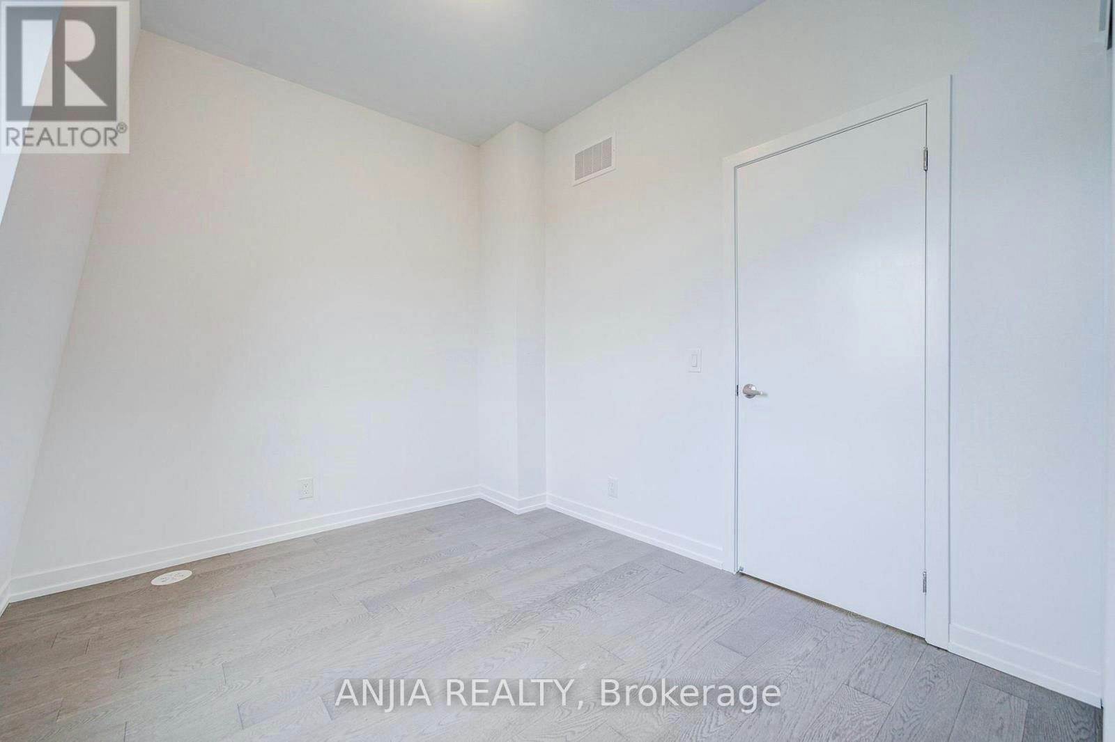 80B Tisdale Avenue, Toronto, ON, M4A 1C5 - 37