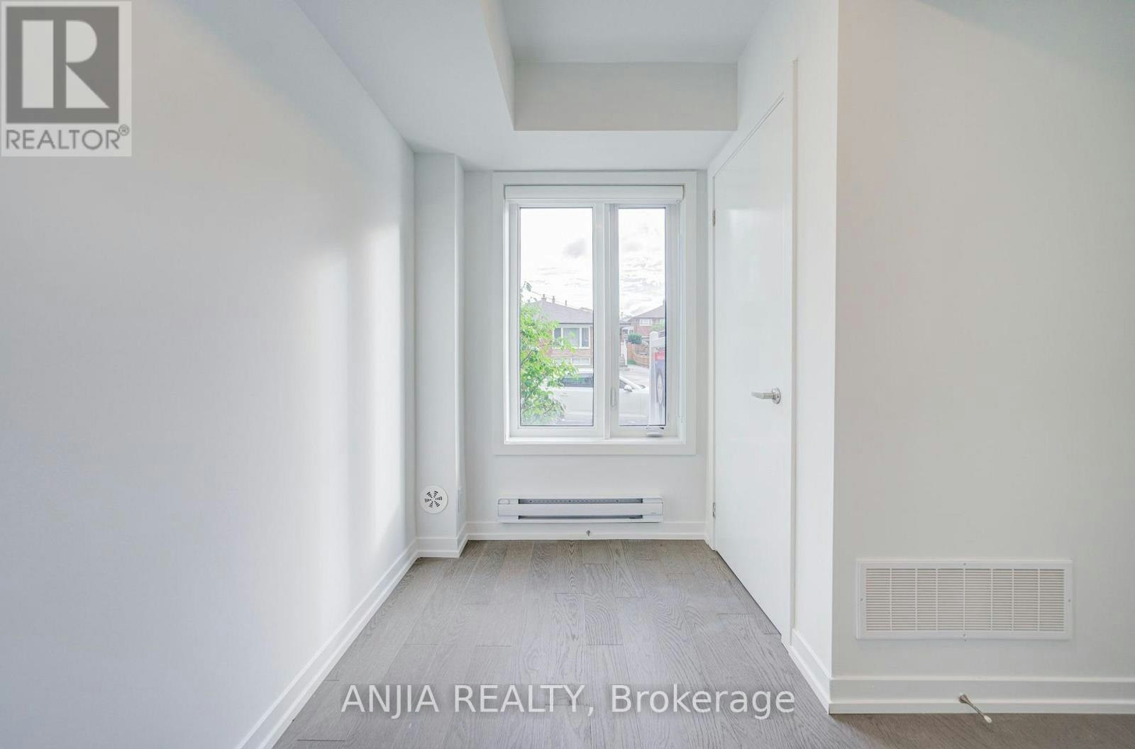 80B Tisdale Avenue, Toronto, ON, M4A 1C5 - 6