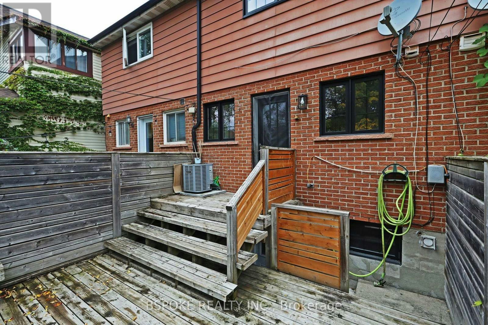 79 Badgerow Avenue, Toronto, ON, M4M 1V5 - 31