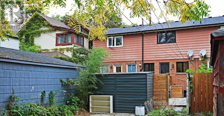 79 Badgerow Avenue, Toronto, ON, M4M 1V5 - 34