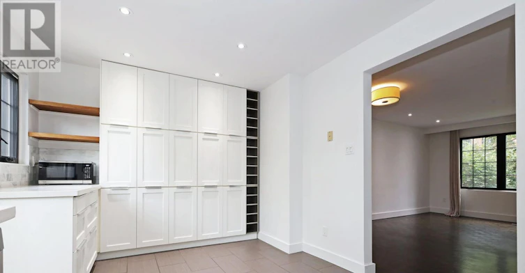 79 Badgerow Avenue, Toronto, ON, M4M 1V5 - 8