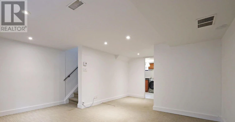 79 Badgerow Avenue, Toronto, ON, M4M 1V5 - 24