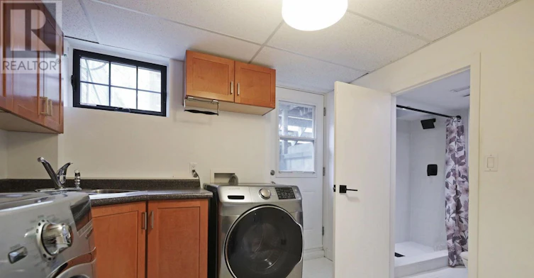 79 Badgerow Avenue, Toronto, ON, M4M 1V5 - 29