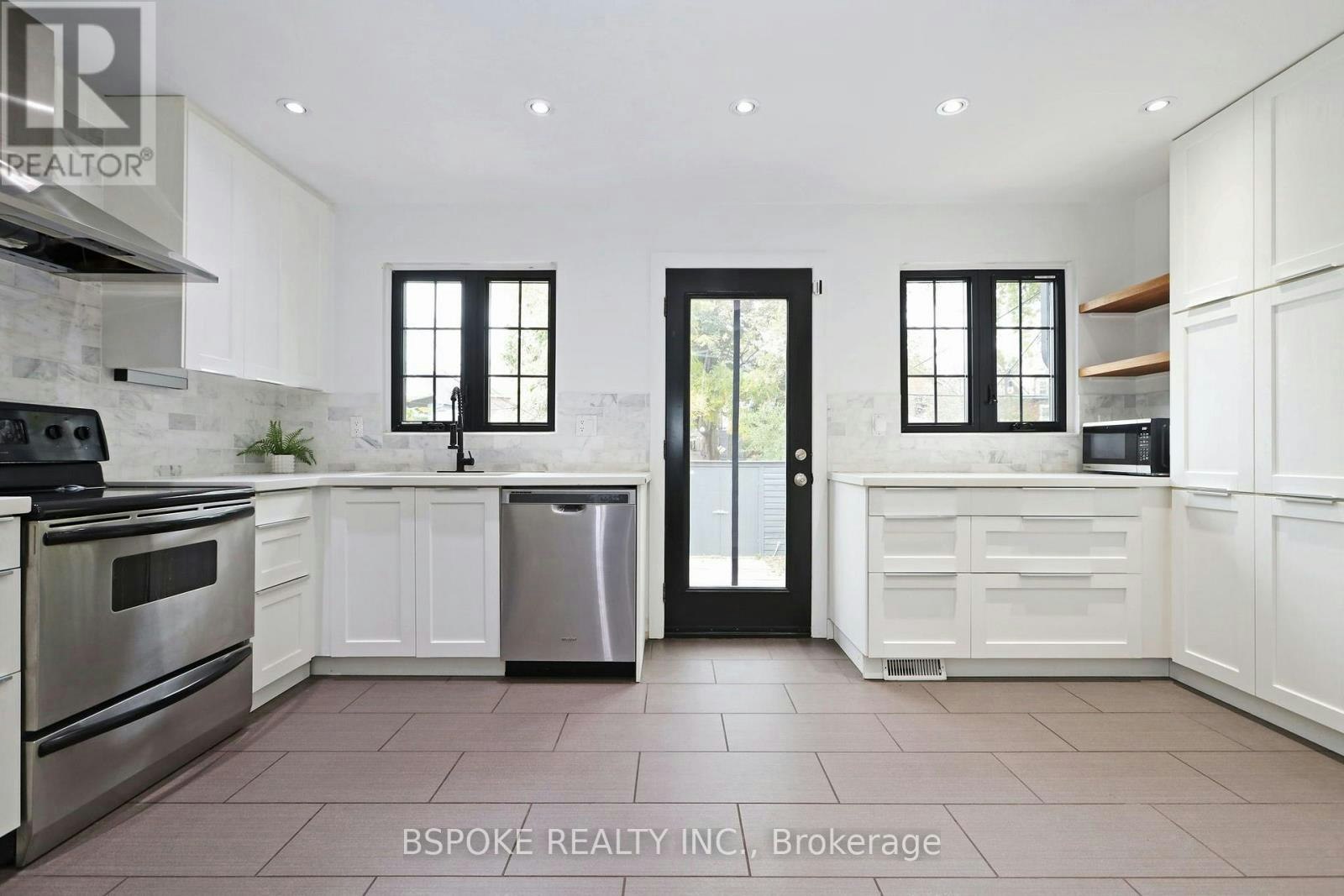 79 Badgerow Avenue, Toronto, ON, M4M 1V5 - 11