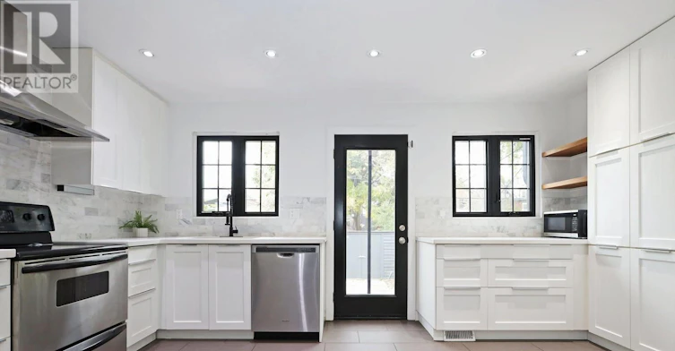 79 Badgerow Avenue, Toronto, ON, M4M 1V5 - 11