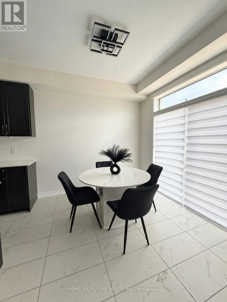 83 Armilia Place, Whitby, ON, L1P 0P7 - 5