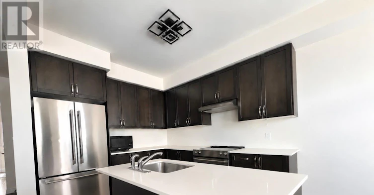 83 Armilia Place, Whitby, ON, L1P 0P7 - 4