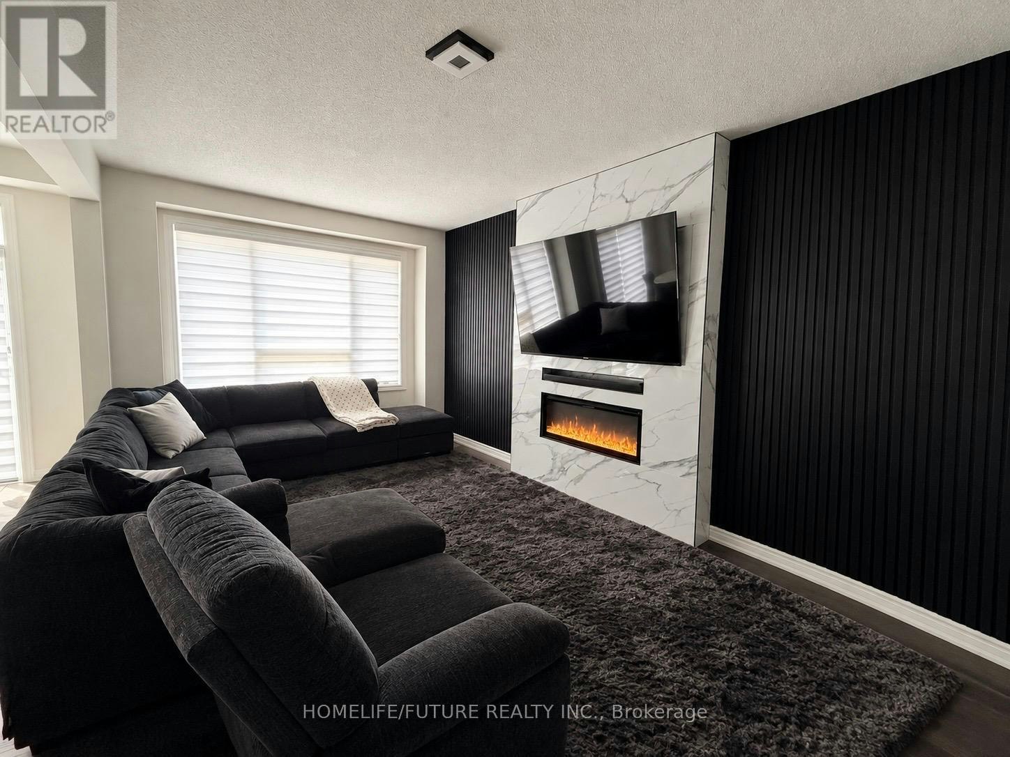 83 Armilia Place, Whitby, ON, L1P 0P7 - 3