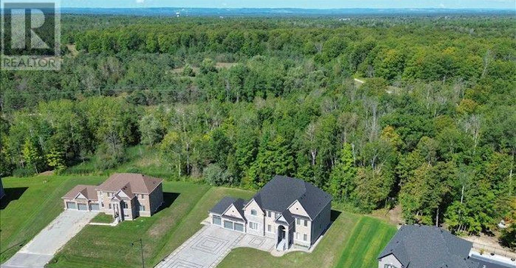 26 Birchwood Lane, Essa, ON, L0M 1B1 - 3