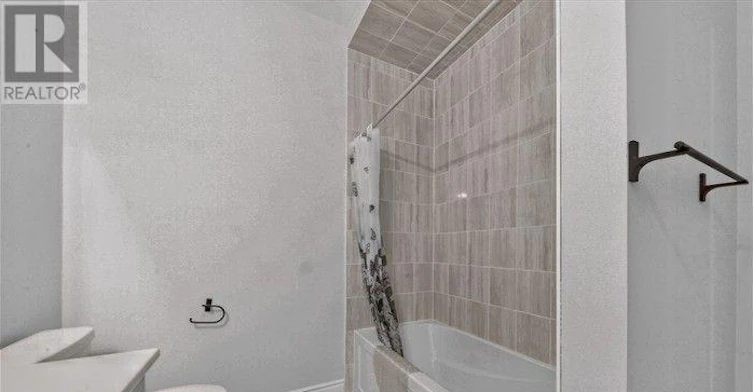 26 Birchwood Lane, Essa, ON, L0M 1B1 - 34
