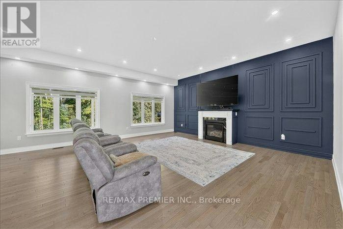 26 Birchwood Lane, Essa, ON, L0M 1B1 - 13