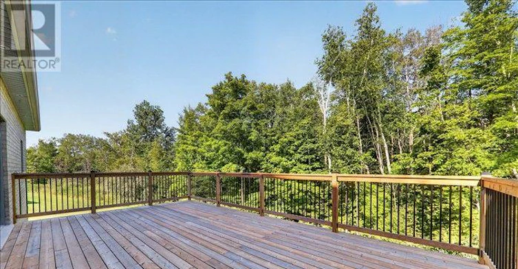 26 Birchwood Lane, Essa, ON, L0M 1B1 - 29