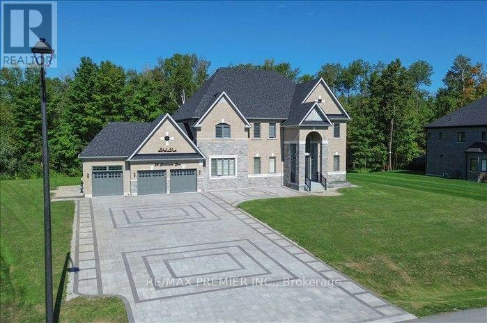 26 Birchwood Lane, Essa, ON, L0M 1B1 - 2
