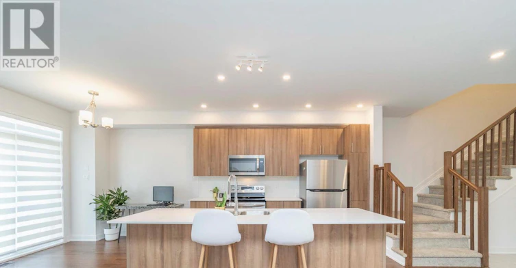 631 Knotridge Street, Ottawa, ON, K1W 0N7 - 9