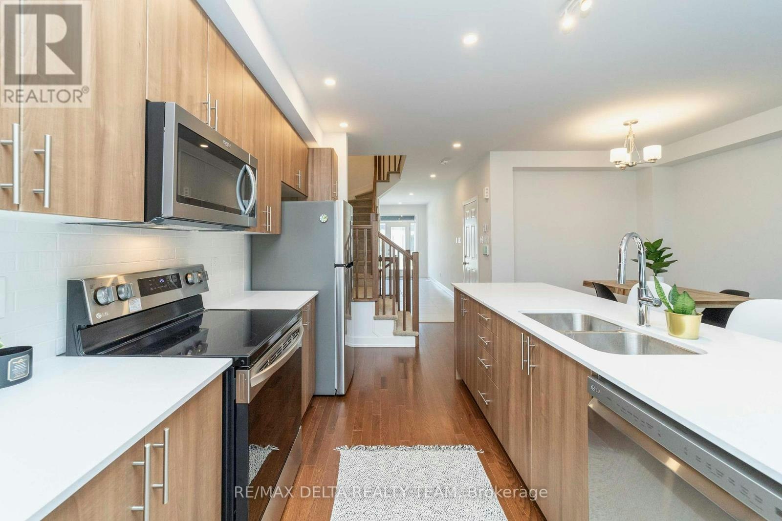 631 Knotridge Street, Ottawa, ON, K1W 0N7 - 11
