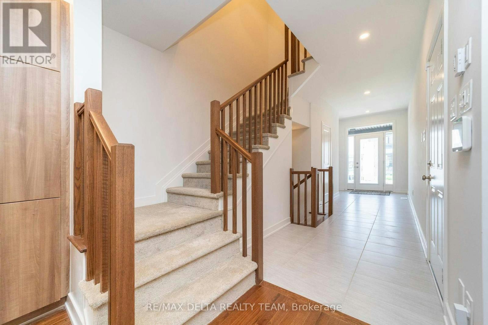 631 Knotridge Street, Ottawa, ON, K1W 0N7 - 2