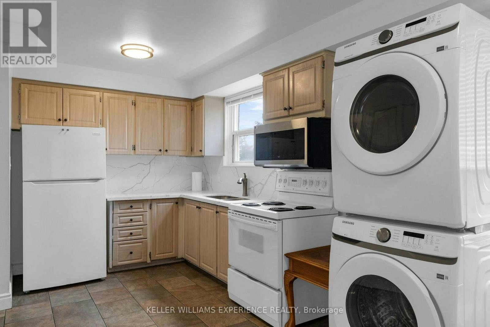 UPPER-49 Daphne Crescent, Barrie, ON, L4M 2Y7 - 5