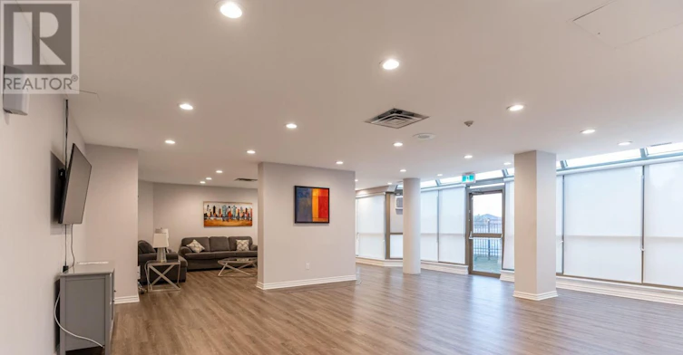 705-330 Rathburn Road W, Mississauga, ON, L5B 3Y1 - 43