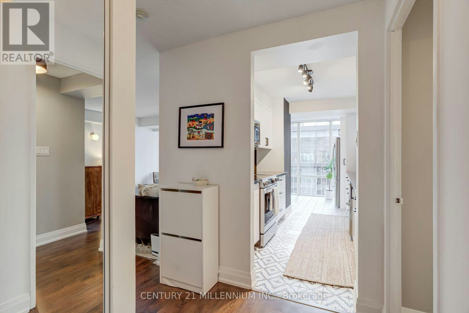 705-330 Rathburn Road W, Mississauga, ON, L5B 3Y1 - 3