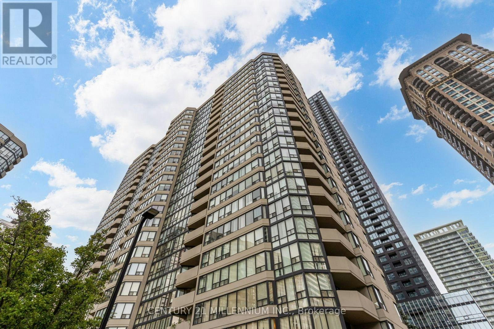 705-330 Rathburn Road W, Mississauga, ON, L5B 3Y1