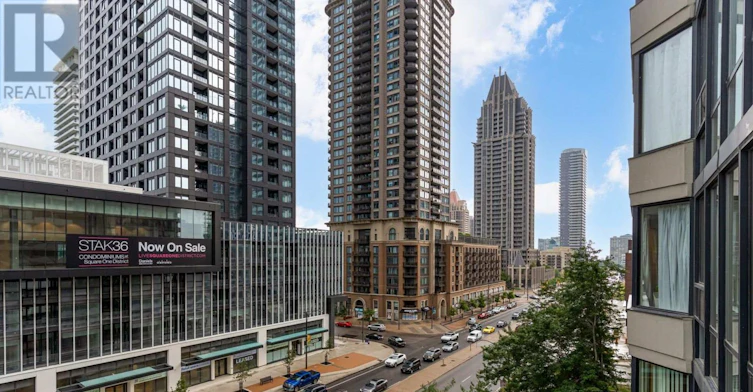 705-330 Rathburn Road W, Mississauga, ON, L5B 3Y1 - 34