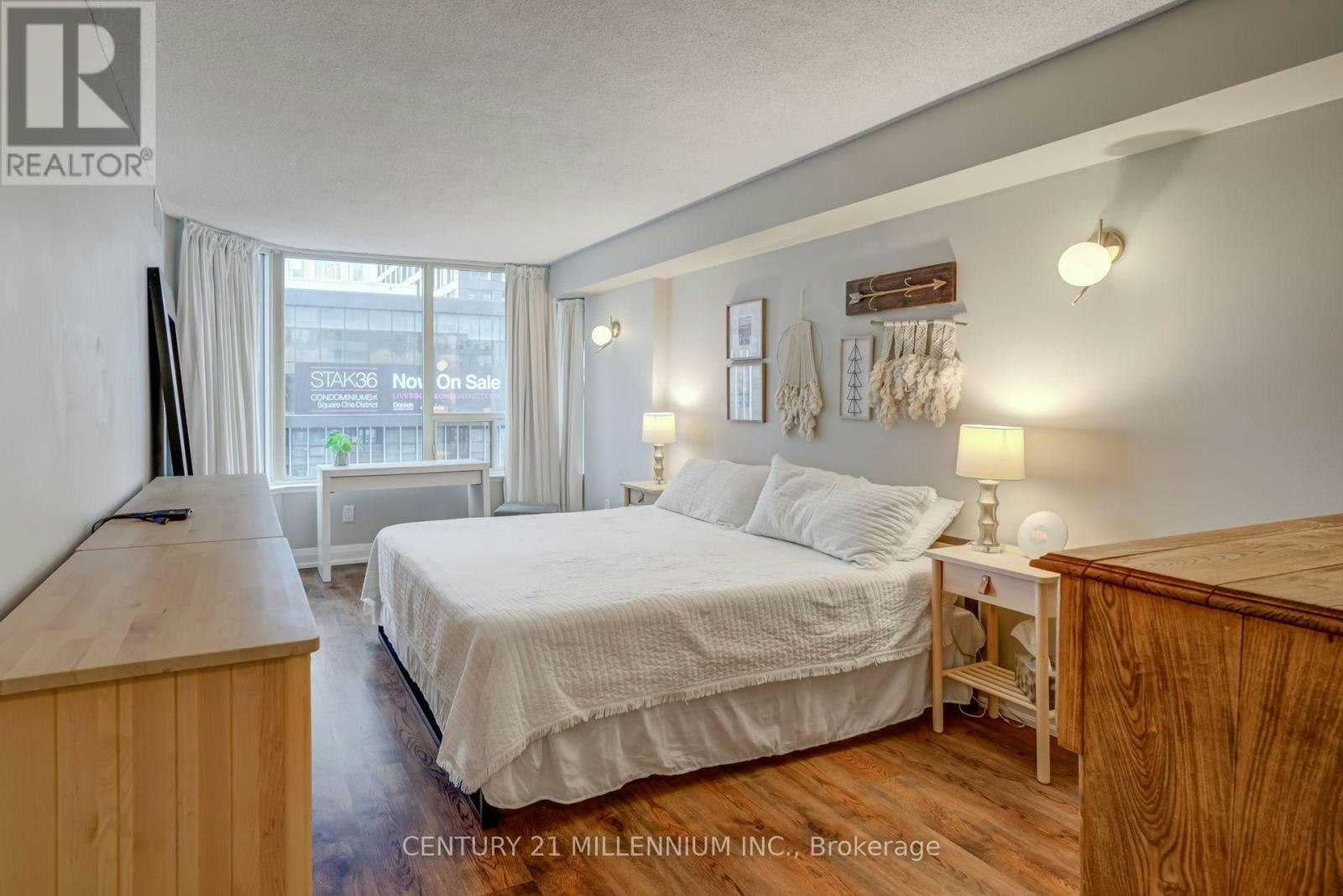 705-330 Rathburn Road W, Mississauga, ON, L5B 3Y1 - 22