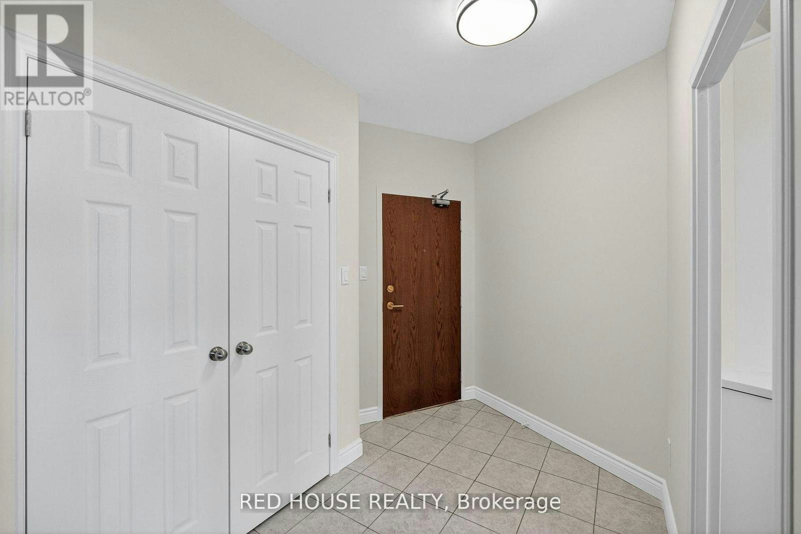 809-5250 Lakeshore Road, Burlington, ON, L7L 5L2 - 4