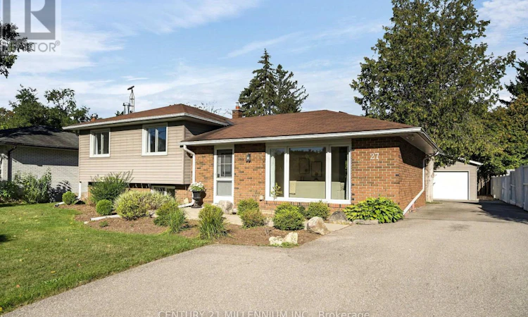 27 Dundas Street W