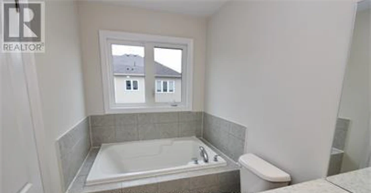 7648 Hackberry Trail, Niagara Falls, ON, L2H 3R5 - 8
