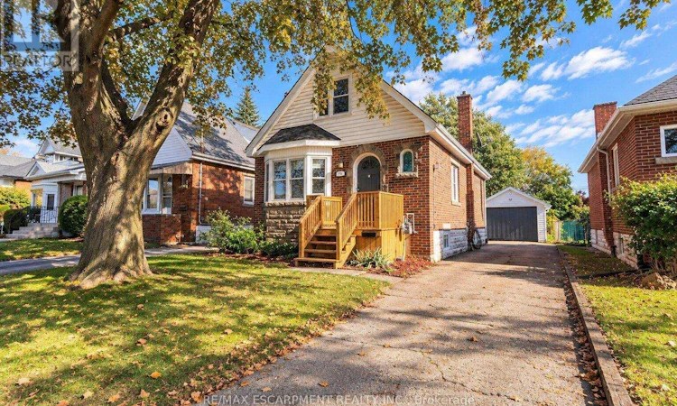 75 Barons Avenue