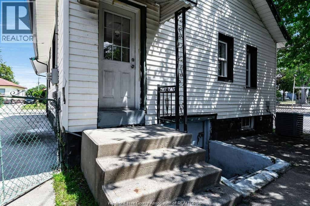 1343 Lillian, Windsor, ON, N8X 4A4 - 3