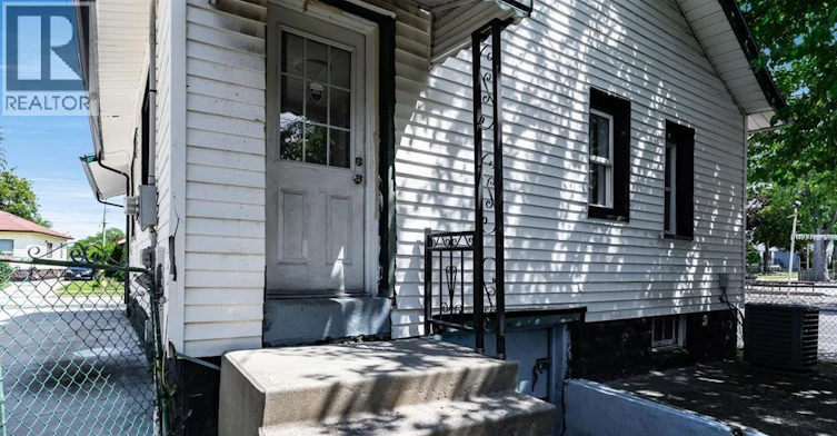 1343 Lillian, Windsor, ON, N8X 4A4 - 3