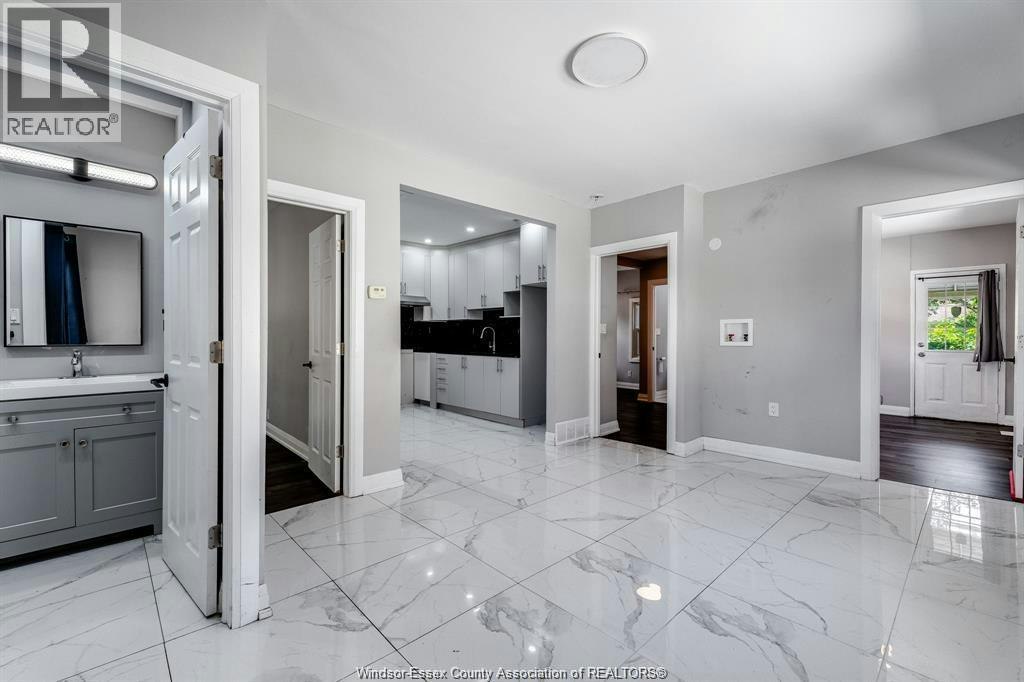 1343 Lillian, Windsor, ON, N8X 4A4 - 21