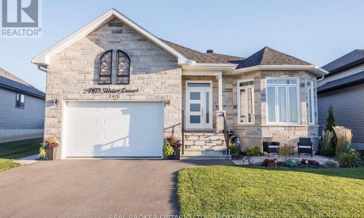2415 Watson Crescent