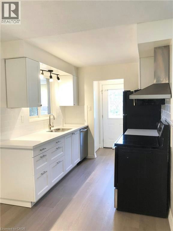 1-35 Megna Court, Hamilton, ON, L9C 6Y6 - 4