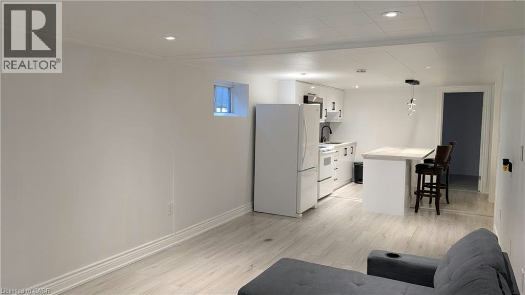 Lower-54 Winchester Boulevard, Hamilton, ON, L8T 2M8 - 6