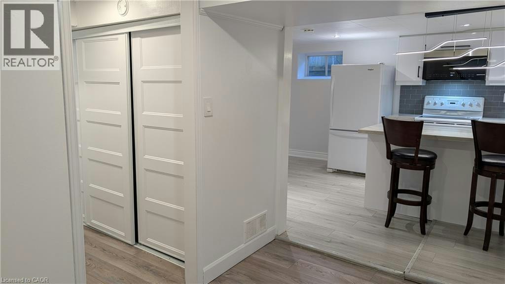 Lower-54 Winchester Boulevard, Hamilton, ON, L8T 2M8 - 12